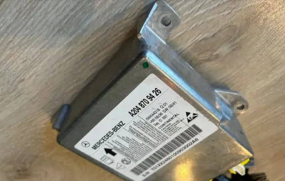 Mercedes-Benz C AMG W204 Airbag control unit/module A2048709426 5WK44318 2048709426