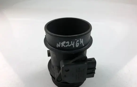 Volvo V70 Mass air flow meter 30713512