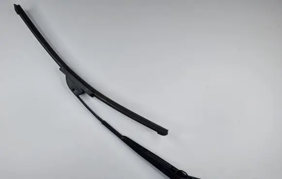 Dodge Challenger Windshield/front glass wiper blade 
