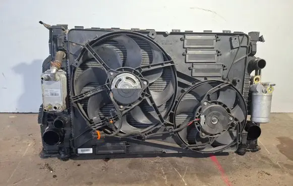 Volvo V60 Radiator set 31368445 6G918C607ND 31368326