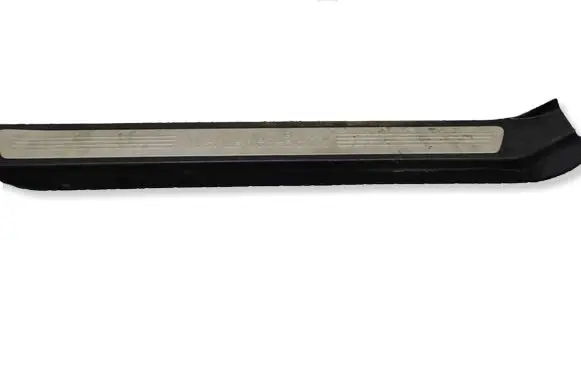 Mercedes-Benz E W212 Front sill trim cover A2076800235