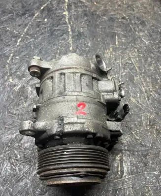 BMW 5 F10 F11 Air conditioning (A/C) compressor (pump) 9216466 9216400