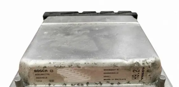 Volvo S70 V70 V70 XC Engine control unit/module 09496667A