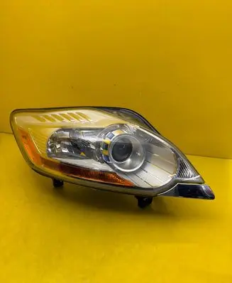 Ford Kuga I Headlight/headlamp 8V4113D154AF