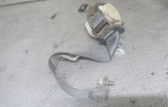 Honda HR-V Rear seatbelt