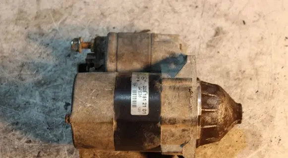 Mercedes-Benz B W245 Starter motor 0051512101