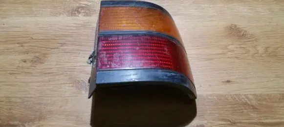 Volkswagen PASSAT B3 Rear/tail lights 333945257