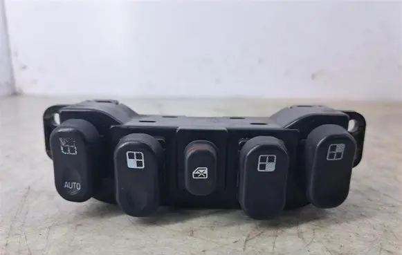 Chevrolet HHR Quarter vent window switch 