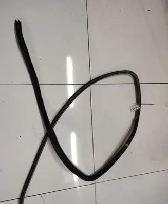 Toyota Yaris Rubber seal front coupe door 