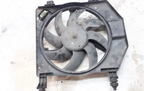 Ford Fiesta Radiator cooling fan shroud XS6H8C607DB C9G4A