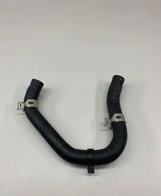 Toyota Land Cruiser (J120) Engine coolant pipe/hose