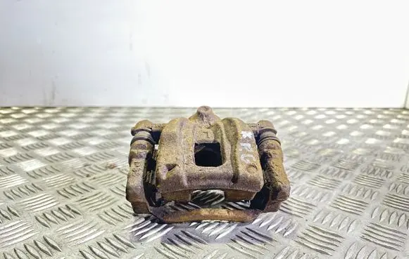 Honda CR-V Rear brake caliper