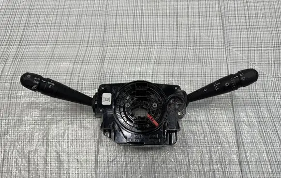 Fiat 500E Headlight wiper switch 98464321ZD00
