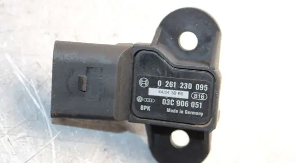 Audi A6 S6 C6 4F Air pressure sensor 03C906051