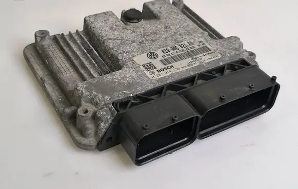 Skoda Octavia Mk2 (1Z) Engine control unit/module 03G906021RH 03G906021AB 0281014136