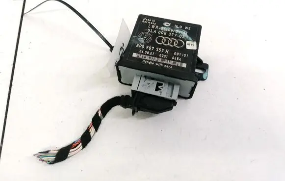 Audi A6 S6 C6 4F Headlight ballast module Xenon 8P0907357H 5LA00837903