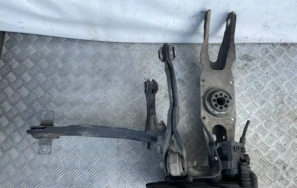 Other rear suspension part