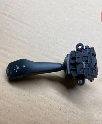 BMW 5 E39 Indicator stalk 8363668 01104010