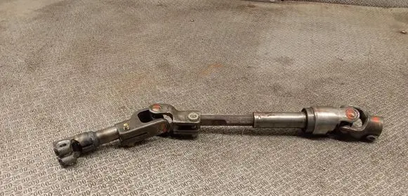 Toyota Avensis T250 Steering column universal joint 