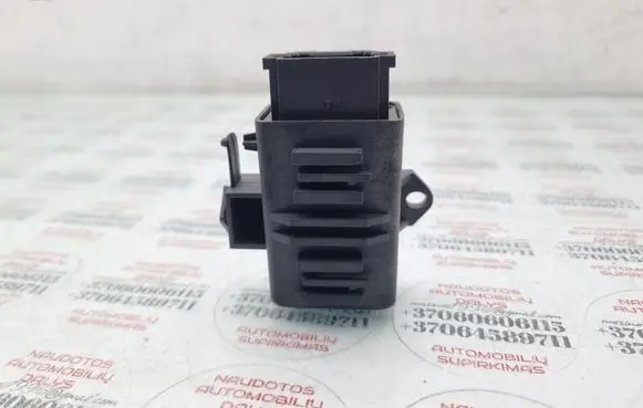 Volkswagen Touran I Seat heating relay 1Z0959772B