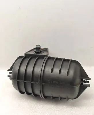 BMW 5 E39 Vacuum air tank 2247620