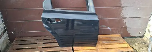 Rear door