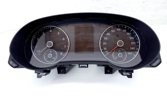 Volkswagen Sharan Speedometer (instrument cluster) 7N0920970M