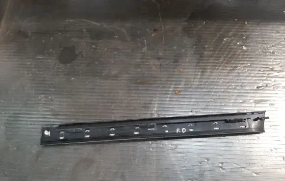 Mercedes-Benz B W245 Front sill trim cover A1696800074