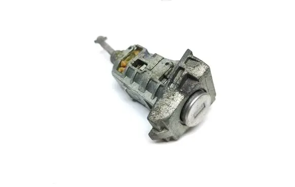Renault Talisman Front door lock (next to the handle) N0505266