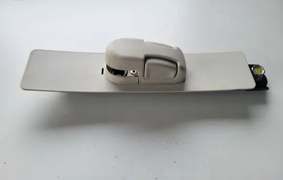 Honda CR-V Seat belt height adjuster 