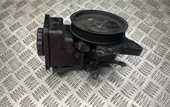 BMW 3 E46 Power steering pump 7787106