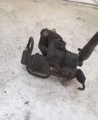 KIA Sorento Clutch master cylinder 11KPW58