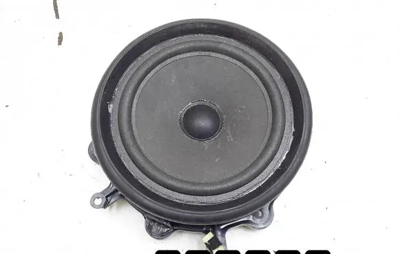 Audi A4 S4 B6 8E 8H Front door speaker 8e0035411