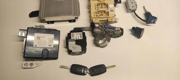 Engine ECU kit and lock set