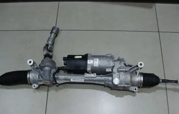 Mercedes-Benz C W205 Steering rack 2054604501