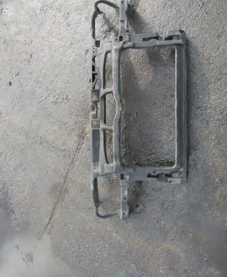 Volkswagen Golf IV Radiator support slam panel 