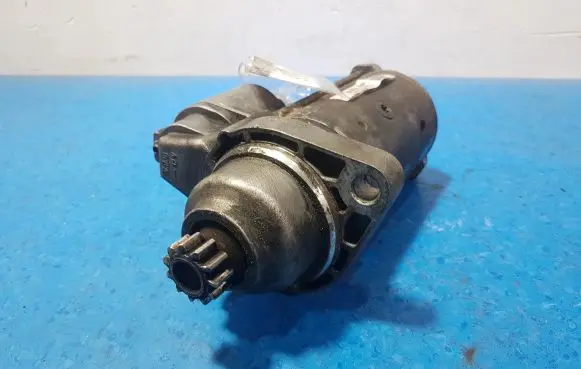 Seat Ibiza III (6L) Starter motor 02M911023C