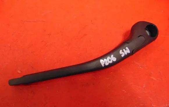 Peugeot 206 Rear wiper blade arm 
