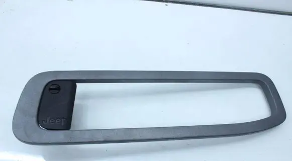 Jeep Cherokee Other trunk/boot trim element 1ZW61TRMAA