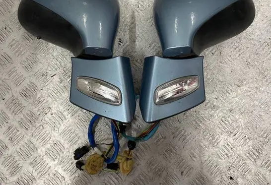 Citroen DS3 Front door electric wing mirror 08391 MRSU6725161