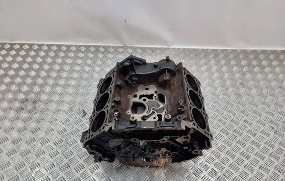 Audi A6 S6 C6 4F Engine block 