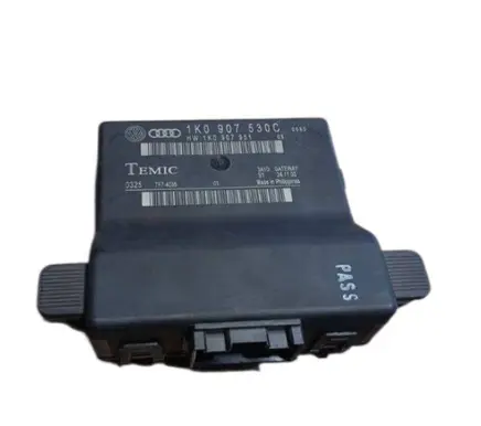 Audi A3 S3 8P Gateway control module 1K0907530C 1K0907951