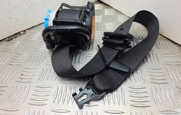 Opel Insignia A Front seatbelt 20951974