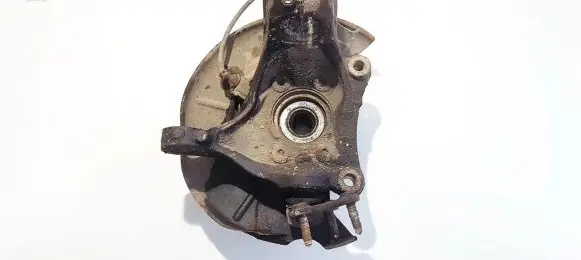 Volkswagen PASSAT B6 Front wheel hub