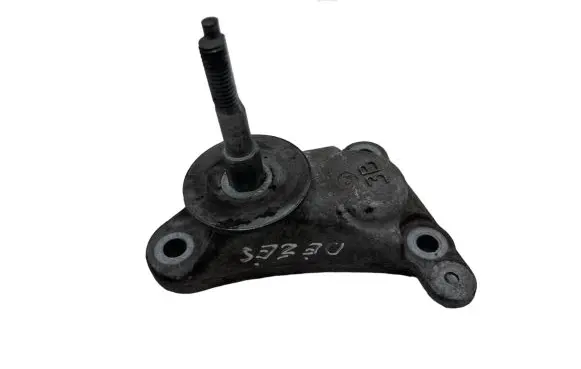 Citroen DS5 Gearbox mounting bracket 9653552480