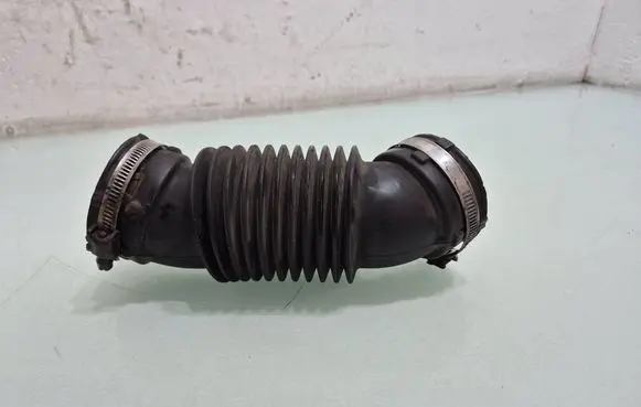 Ford Fiesta Air intake duct part N04039E151B