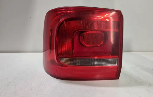 Volkswagen Touran II Rear/tail lights
