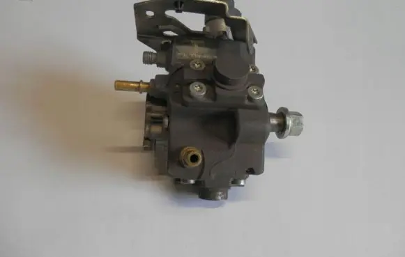 Citroen C3 Fuel injection high pressure pump 0445010102C3HDI