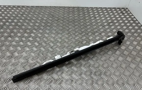 BMW 4 F32 F33 Rubber seal rear door window/glass 7280296