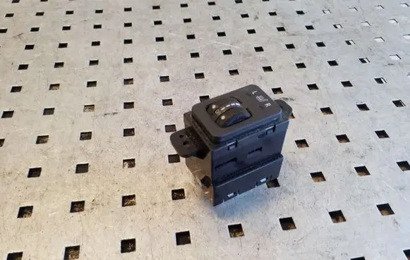 Subaru Forester SH Seat heating switch 0210L